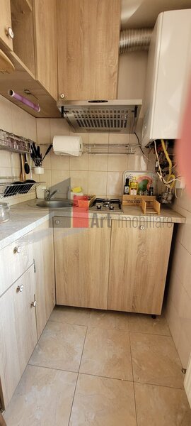 1 Mai Apartament cu 2 camere de inchiriat in zona Mihalache/ Chibrit/ Ciuperca